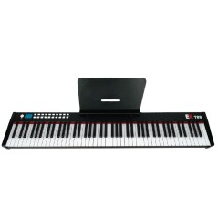 EK Piano EKT88BK escenario con bateria