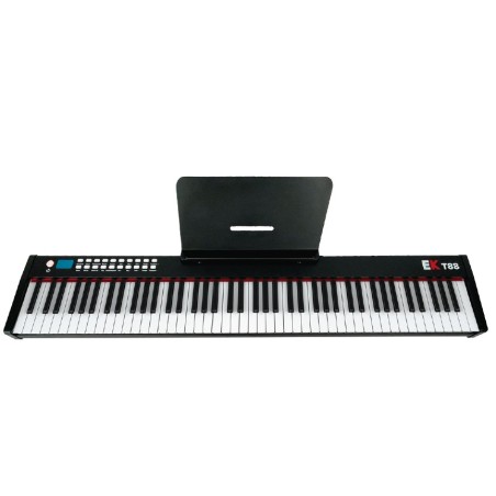EK Piano EKT88BK escenario con bateria