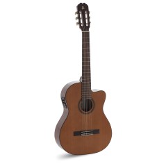 Admira Málaga electrificada EQ6 con cutaway